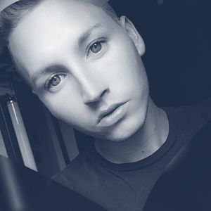 Meet your Posher, Justin